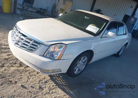 2007 Cadillac Dts Luxury I z USA, uszkodzony, nr VIN 1G6KD57YX7U157286
